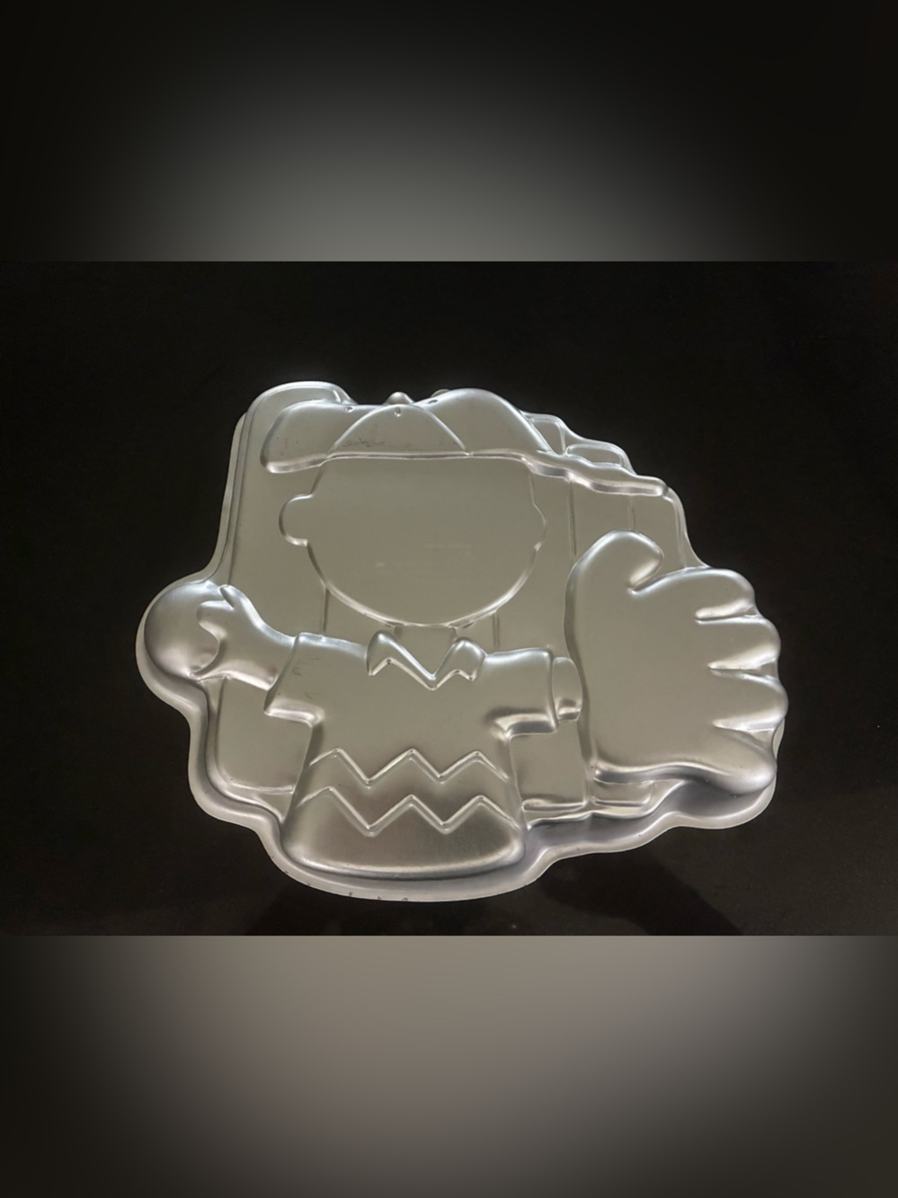 Silver Novelty Charlie Brown Cake Pan - Home Party Supplies